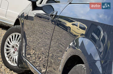 Хэтчбек Fiat Punto 2009 в 
