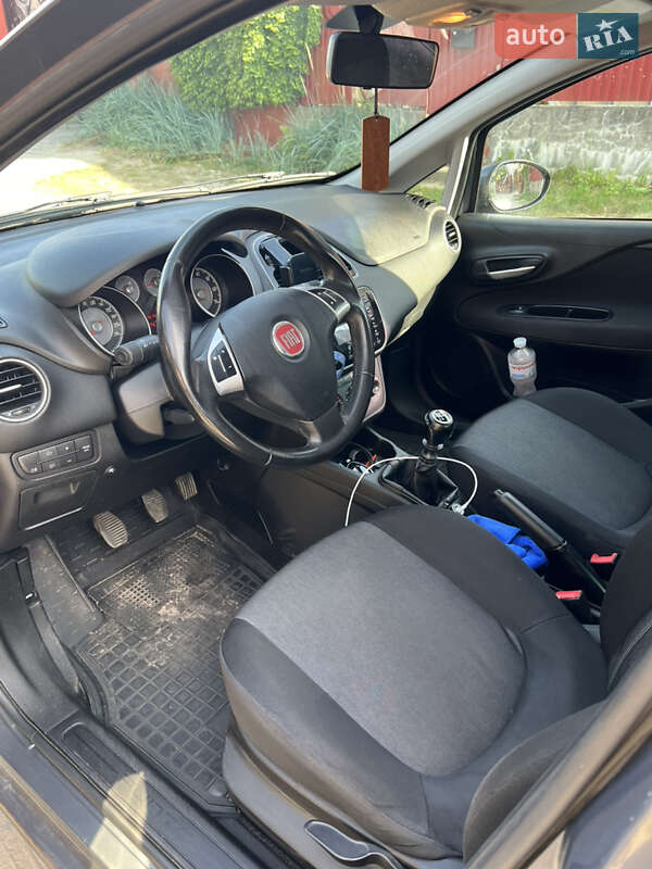 Хэтчбек Fiat Punto 2014 в Львове