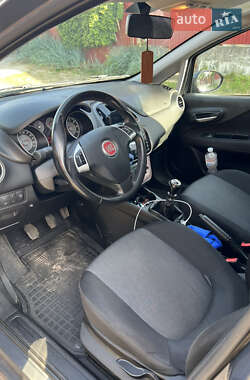 Хэтчбек Fiat Punto 2014 в 