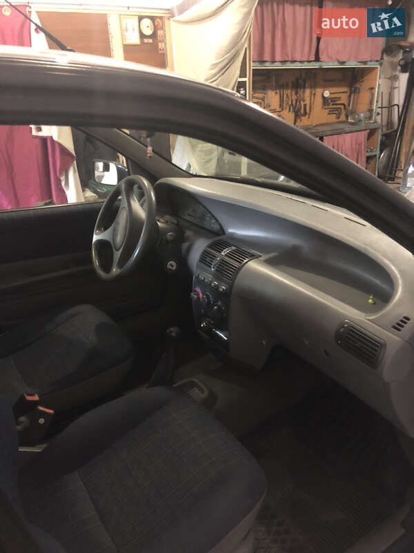 Хэтчбек Fiat Punto 1994 в Житомире