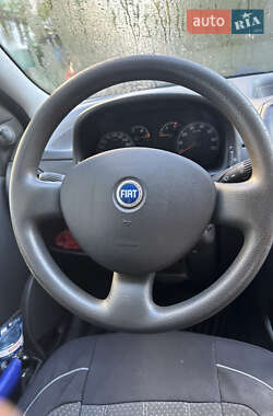Хэтчбек Fiat Punto 2007 в 