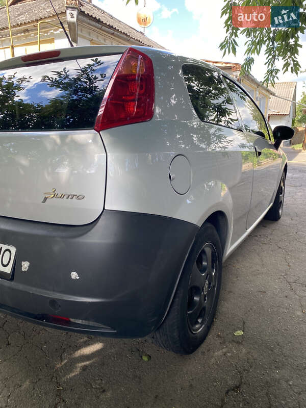 Хэтчбек Fiat Punto 2013 в Умани