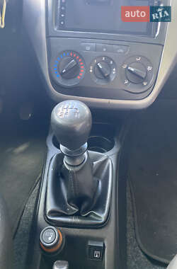 Хэтчбек Fiat Punto 2013 в 