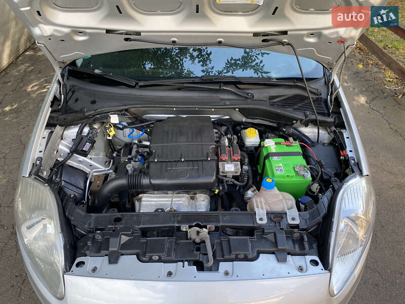 Хэтчбек Fiat Punto 2013 в Умани