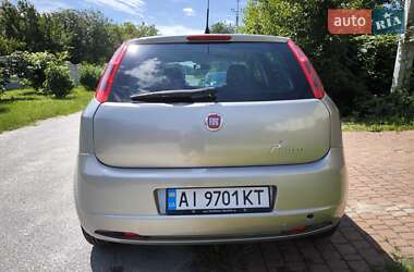 Хэтчбек Fiat Punto 2008 в 