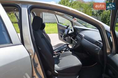 Хэтчбек Fiat Punto 2008 в 