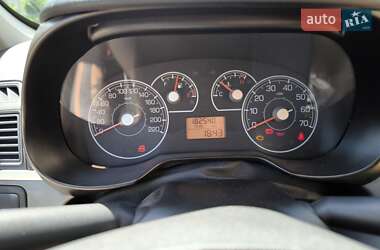 Хэтчбек Fiat Punto 2008 в 
