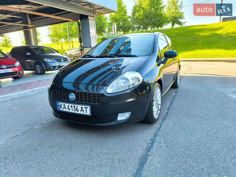 Хэтчбек Fiat Punto 2006 в Киеве