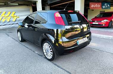 Хэтчбек Fiat Punto 2006 в 