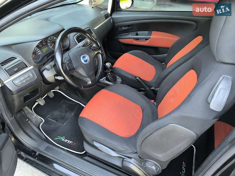Хэтчбек Fiat Punto 2006 в Киеве