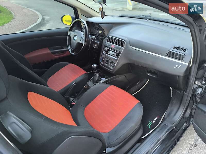 Хэтчбек Fiat Punto 2006 в Киеве