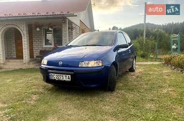 Хэтчбек Fiat Punto 2000 в 