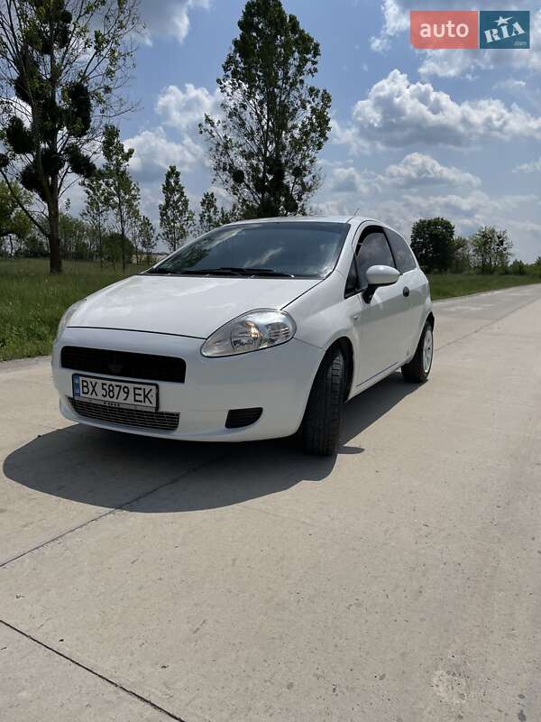 Хэтчбек Fiat Punto 2009 в Славуте