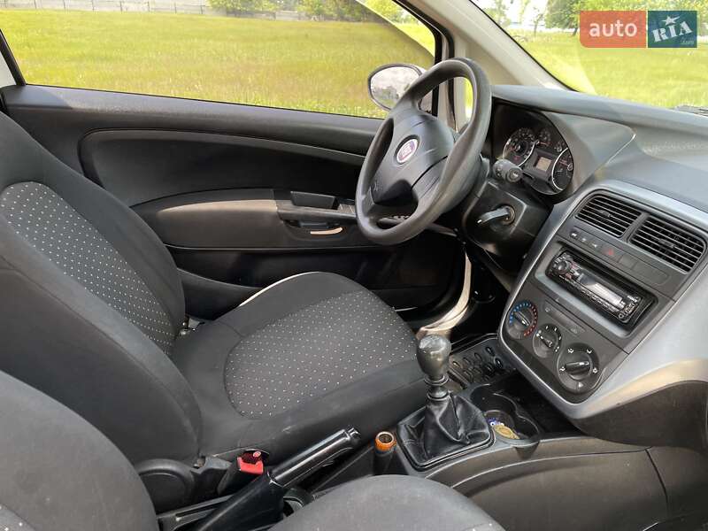 Хэтчбек Fiat Punto 2009 в Славуте