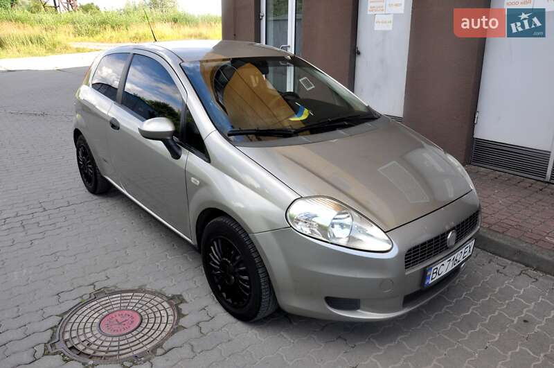 Хетчбек Fiat Punto 2007 в Львові