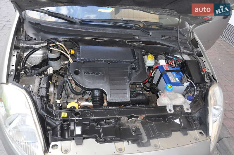 Хетчбек Fiat Punto 2007 в Львові