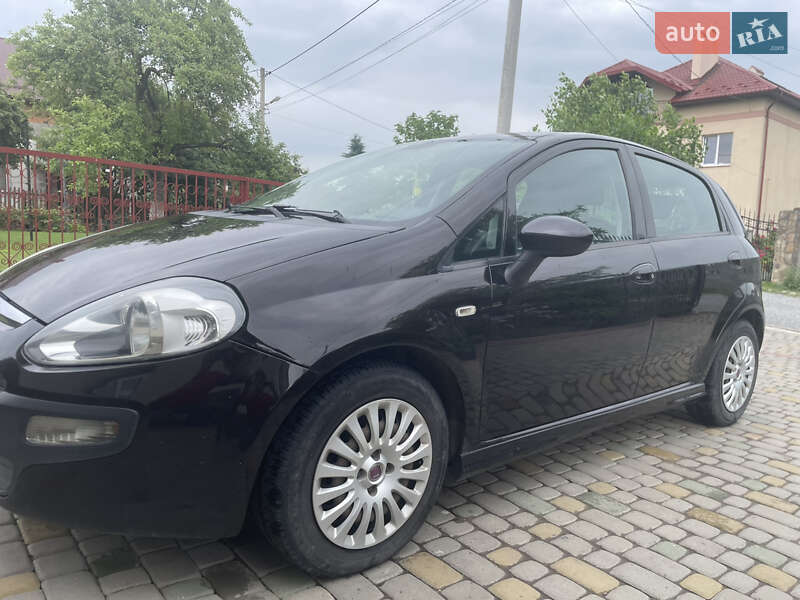 Хетчбек Fiat Punto 2010 в Львові