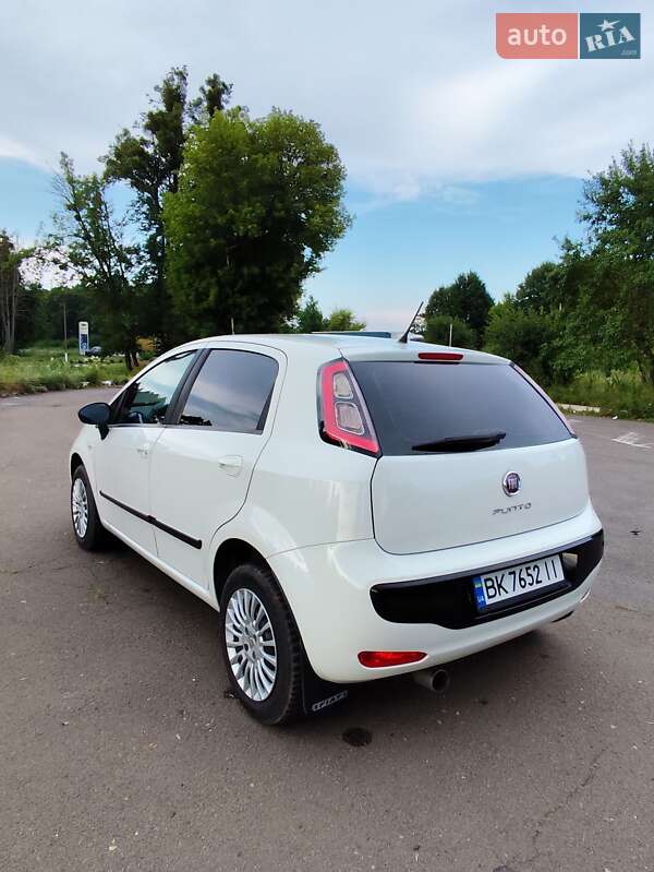 Хэтчбек Fiat Punto 2011 в Дубно фото 26 Хэтчбек Fiat Punto 2011 в Дубно