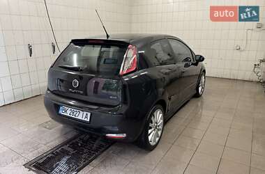 Хэтчбек Fiat Punto 2009 в 