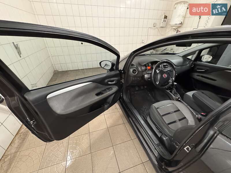 Хетчбек Fiat Punto 2009 в Рівному