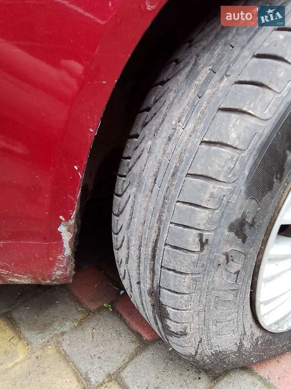 Хэтчбек Fiat Punto 2000 в Иваничах