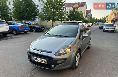 Хэтчбек Fiat Punto 2011 в 