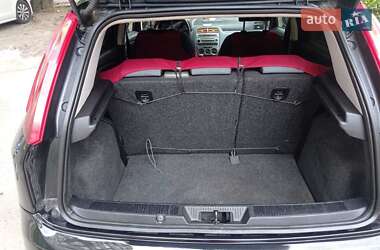 Хэтчбек Fiat Punto 2008 в 