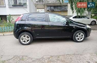 Хэтчбек Fiat Punto 2008 в 