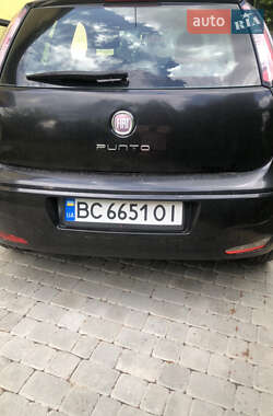 Хэтчбек Fiat Punto 2011 в 
