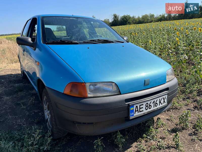 Хэтчбек Fiat Punto 1999 в Кривом Роге