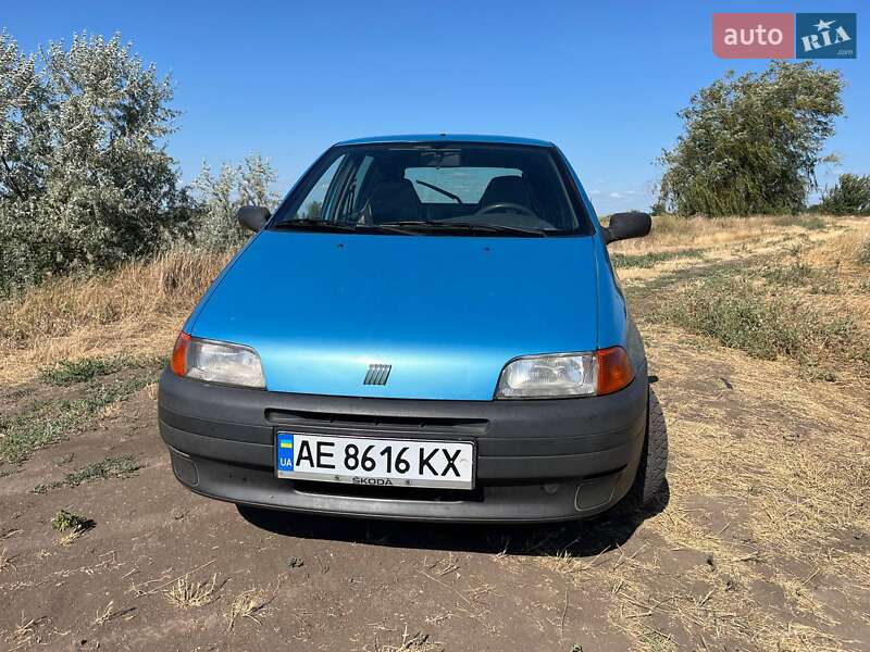Хэтчбек Fiat Punto 1999 в Кривом Роге