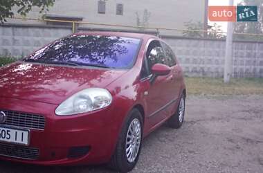 Хэтчбек Fiat Punto 2008 в 