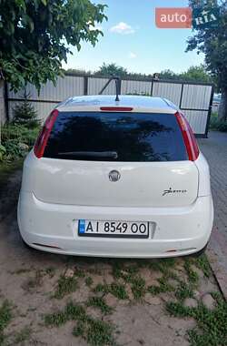 Хэтчбек Fiat Punto 2008 в 