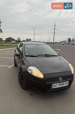 Хэтчбек Fiat Punto 2009 в 