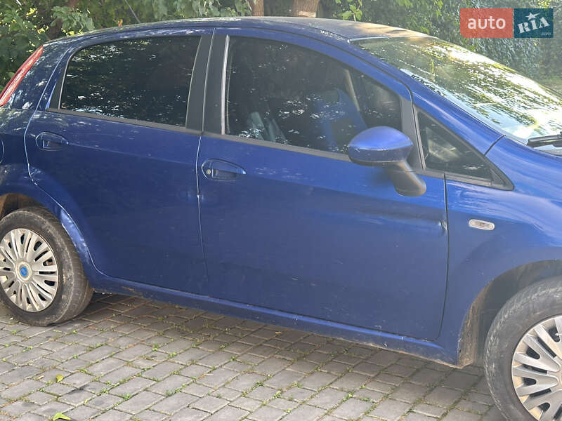 Хэтчбек Fiat Punto 2009 в Коломые фото 7 Хэтчбек Fiat Punto 2009 в Коломые