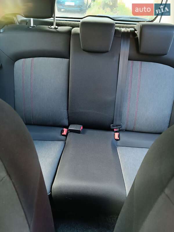 Хэтчбек Fiat Punto 2012 в Ровно