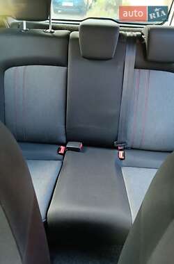 Хэтчбек Fiat Punto 2012 в 