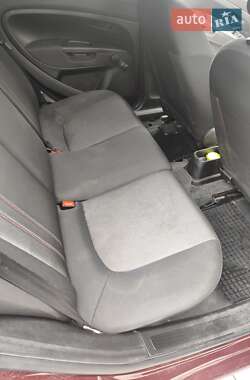 Хэтчбек Fiat Punto 2013 в 