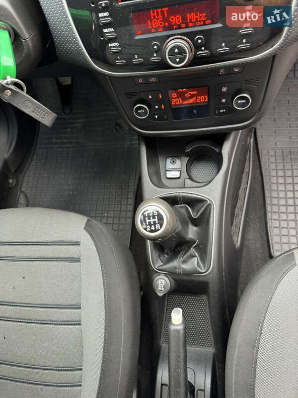 Хэтчбек Fiat Punto 2011 в Житомире фото 21 Хэтчбек Fiat Punto 2011 в Житомире