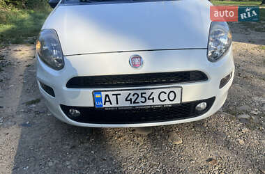 Хетчбек Fiat Punto 2012 в Калуші