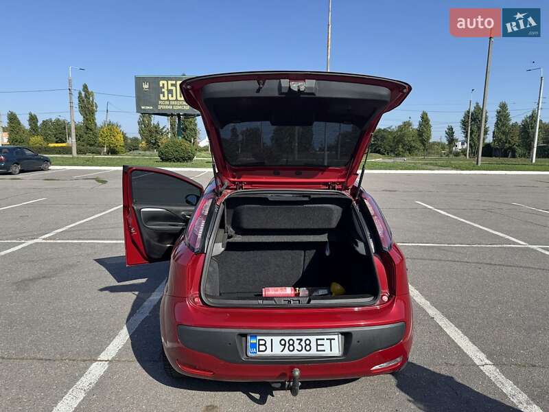 Хетчбек Fiat Punto 2011 в Кременчуці