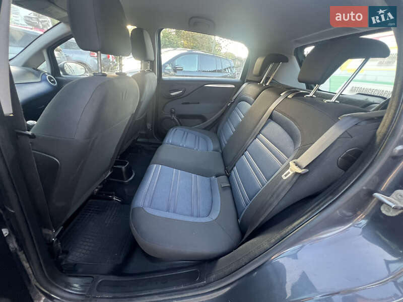 Хэтчбек Fiat Punto 2010 в Коломые
