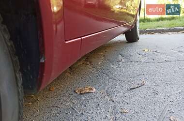 Хэтчбек Fiat Punto 2004 в 