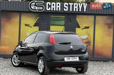Хэтчбек Fiat Punto 2009 в 