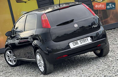 Хэтчбек Fiat Punto 2009 в 
