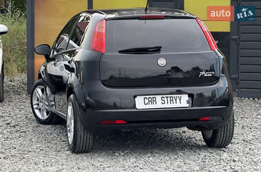 Хэтчбек Fiat Punto 2009 в 