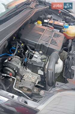 Хэтчбек Fiat Punto 2009 в 
