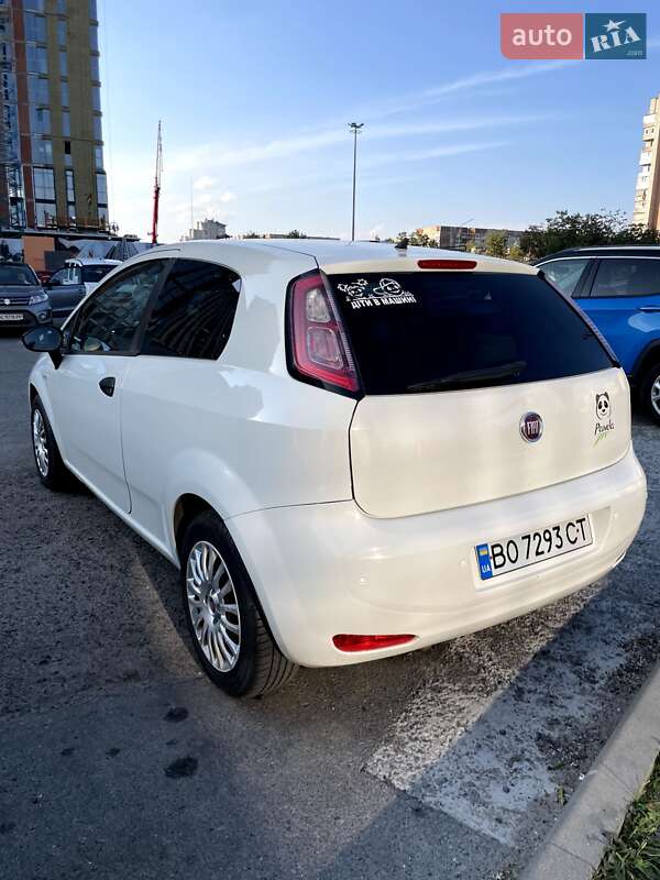Хетчбек Fiat Punto 2013 в Львові