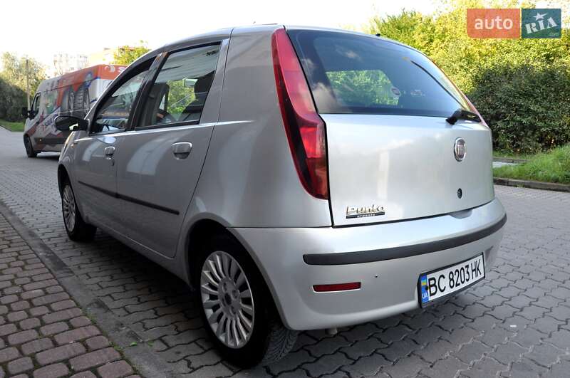 Хетчбек Fiat Punto 2009 в Львові