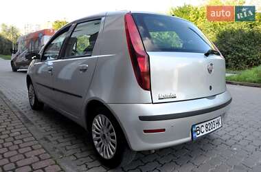 Хэтчбек Fiat Punto 2009 в 